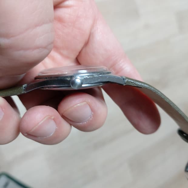 씨티즌 쿼츠 콤비 데이 데이트 