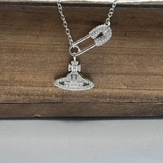 비비안웨스트우드 아카이브 크리스탈 큐빅 세이프티핀 orb 팬던트 목걸이