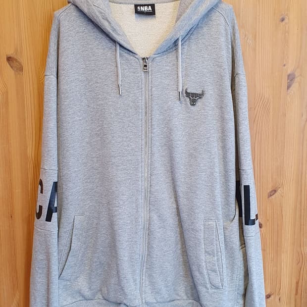 100/105.NBA 시카고불스 집업후드티