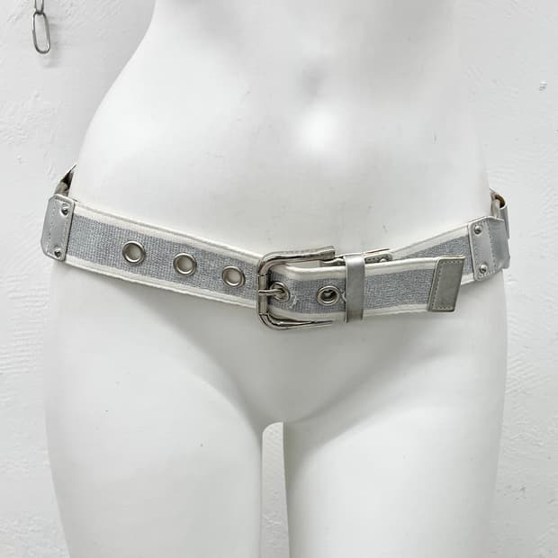 스포티 절개 펀칭 버클 벨트