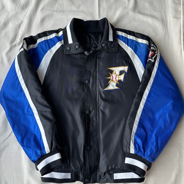 홋카이도 닛폰햄 파이터즈 스타디움 자켓