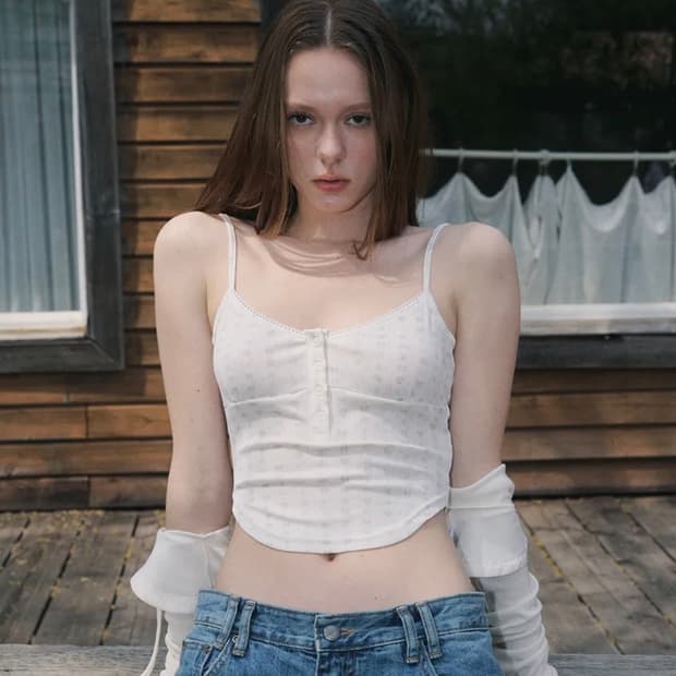 플리즈노팔로우 Aiden Button Sleeveless Top