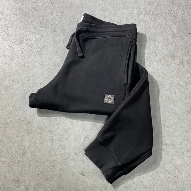 [L] Stone Island 스톤 아일랜드 루즈핏 스웻팬츠