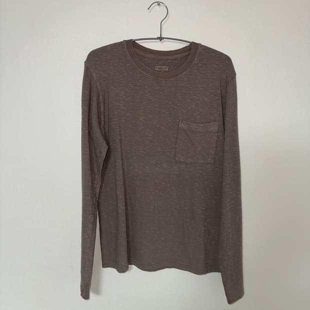 캐피탈 아뮤즈 포켓 롱슬리브 티셔츠