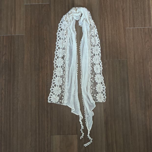 Ivory Lace Scarf