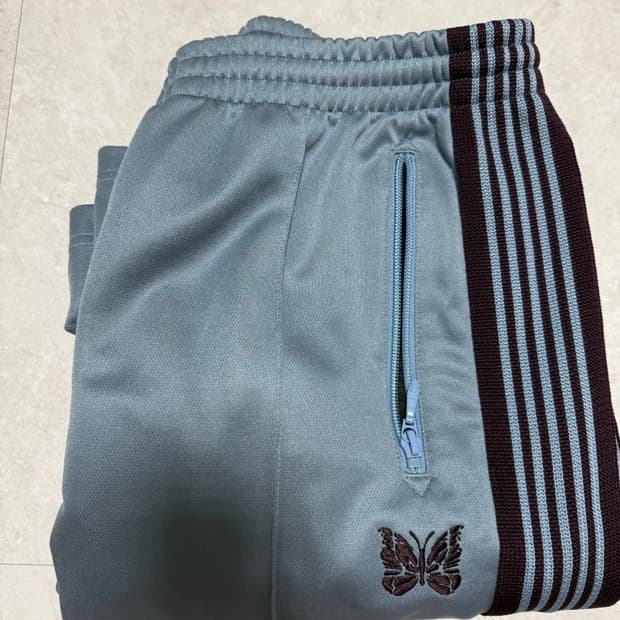 [s] 니들스 트랙팬츠 스트레이트 프릭스스토어 별주 삭스 블루