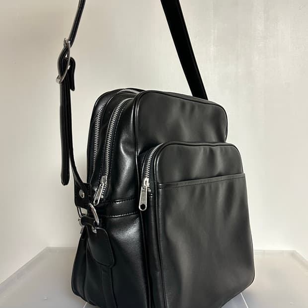 꼼데가르송 크로스백 L