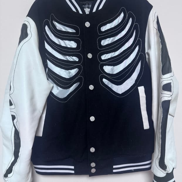 써저리 바시티자켓M 초판