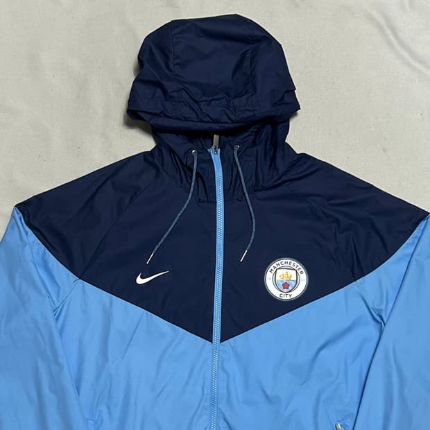 XL 나이키 맨체스터 시티 스카이블루 배색 바람막이