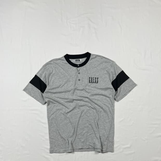 90’s 게스 guess jeans 로고 헨리넥 반팔티