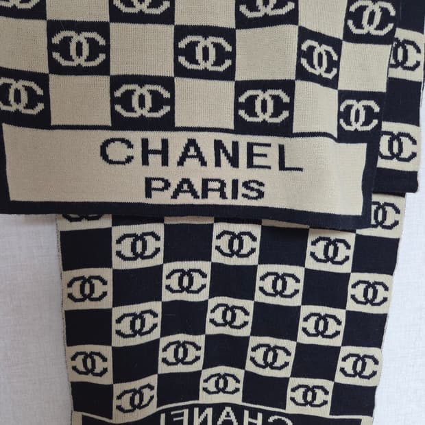 CHANEL CC 로고 양면머플러 블랙/베이지