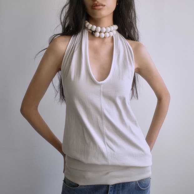 포르테나 OPEN-BACK DRAPED HALTER TOP-BEIGE