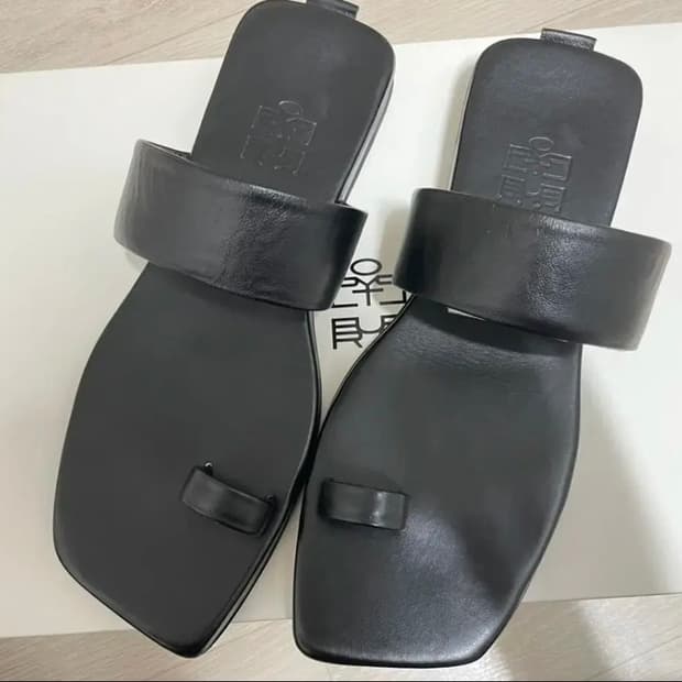 3)폴리테루 링샌들 초판 블랙