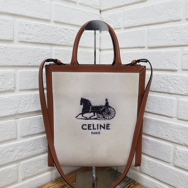 [정품] 셀린느 카바스 마차로고 2way백