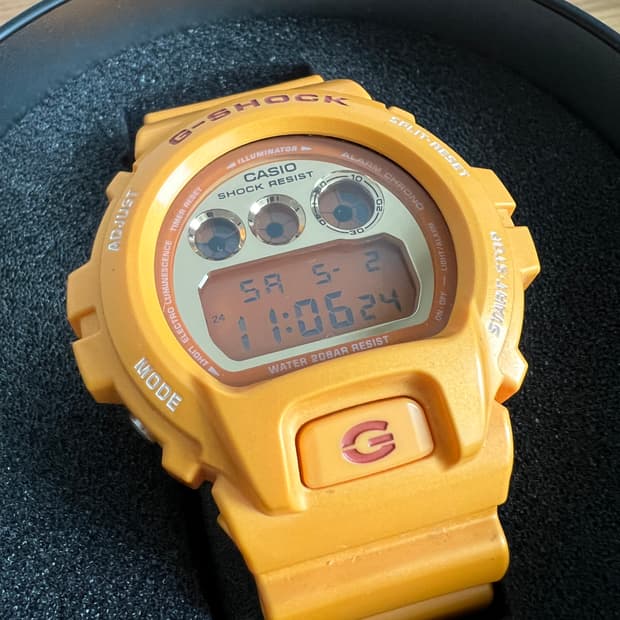 지샥 DW-6900SB-9DR 메탈릭옐로우
