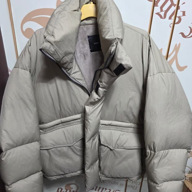 일꼬르소 울트라 오버핏 하이넥 점퍼 구스다운