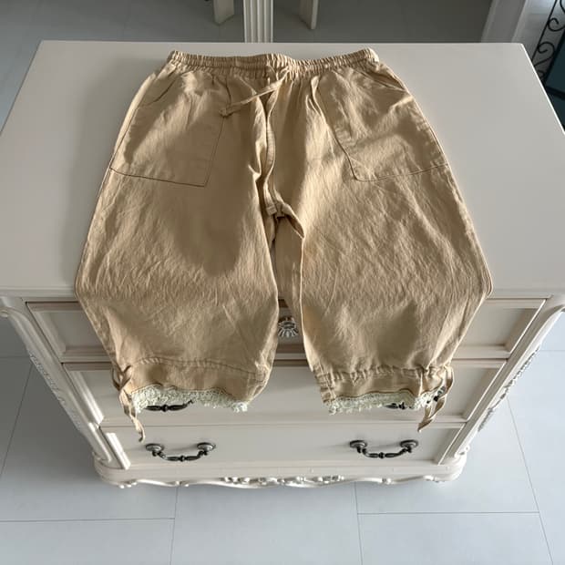 ribbon lace hem pants