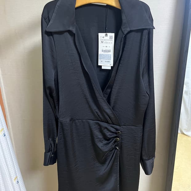 자라 Zara 새틴 블랙 원피스 