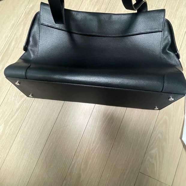 주우재 착용) 유스 더블 플랩 탑 핸들백
