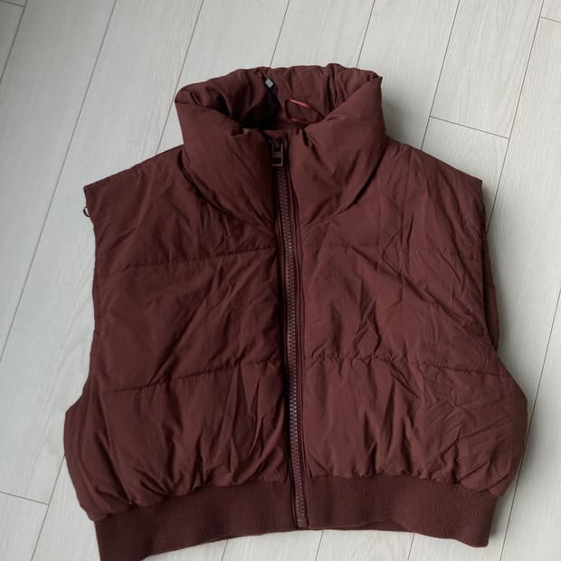 자라 크롭 조끼 패딩 브라운 L-XL
