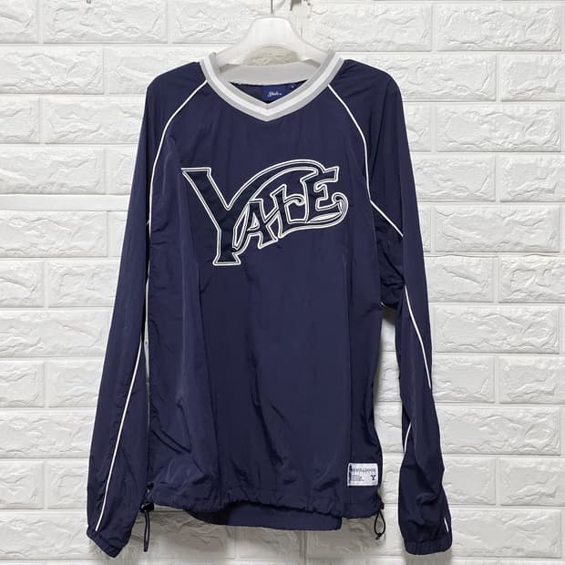택포// Yale 예일 브이넥 네이비 롱슬리브 S