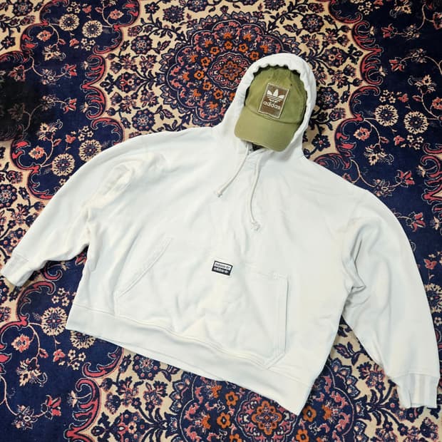 아디다스(Adidas) 센터로고 빽 브린팅 후드 XL size