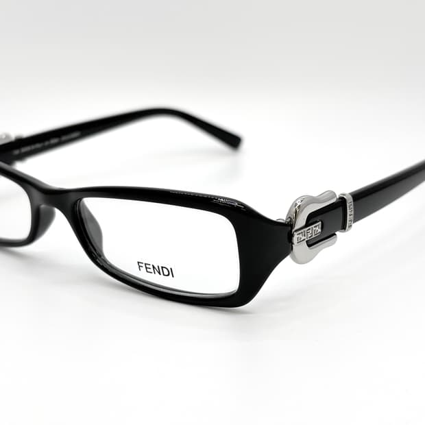 FENDI 펜디 블랙 버클 뿔테