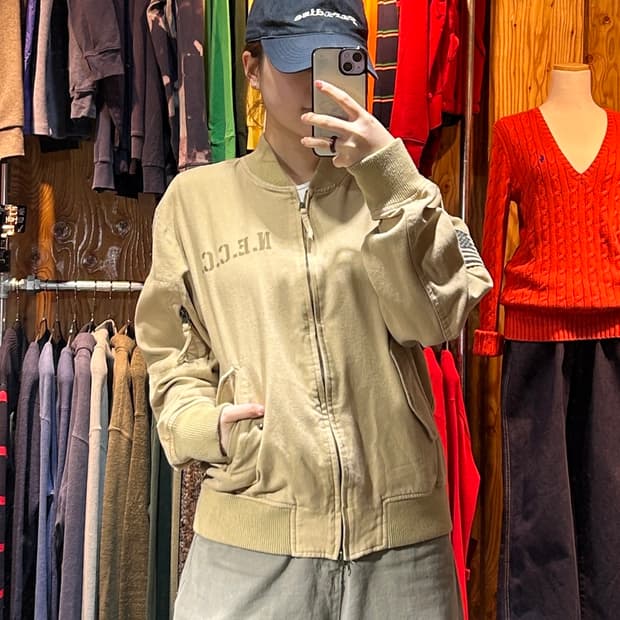 S 뉴에라 N.E.C.C. 성조기 패치 샌드베이지 코튼 블루종