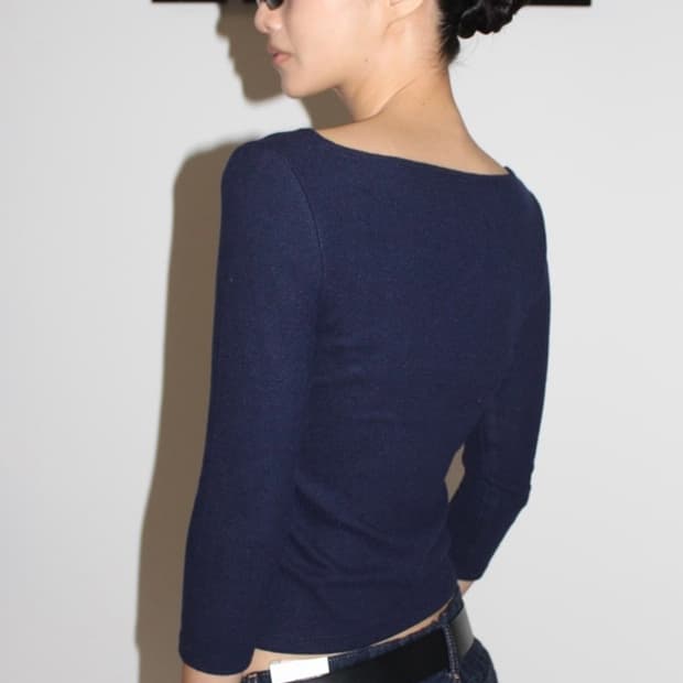 attends 어텐즈 티셔츠