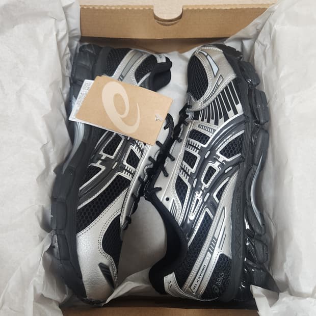 아식스 젤카야노12.1  280사이즈