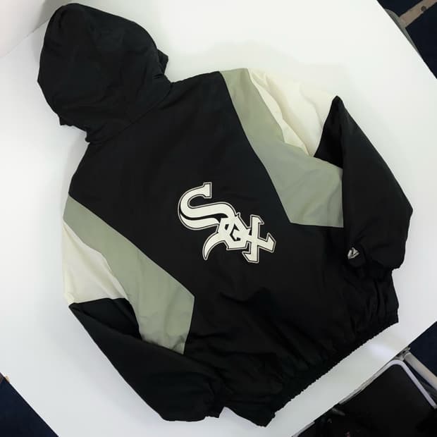 Majestic athletic  마제스틱 시카고 화이트삭스 반집업 패딩