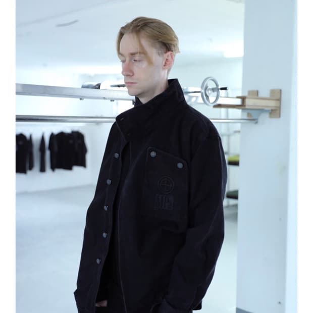 플라스틱프로덕트 trapezoid 자켓 s 사이즈 