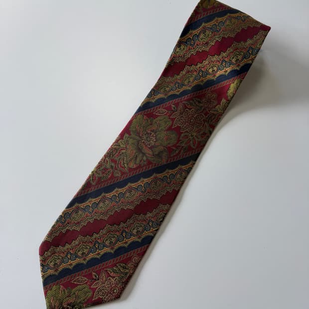 닥스(Daks) 실크 넥타이 9cm