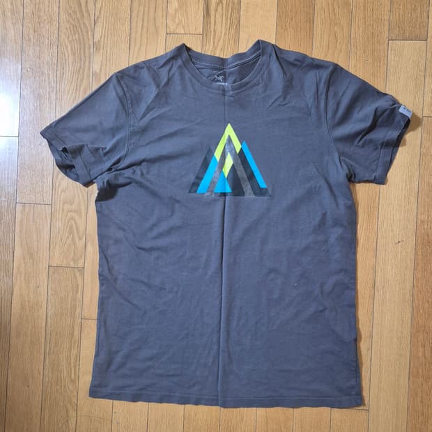 아크테릭스 남성 반팔 티셔츠 L
