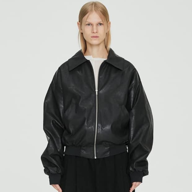 Amu padded black synthetic leather