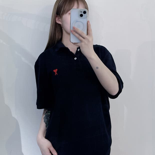 아미 스몰하트 반팔 카라티