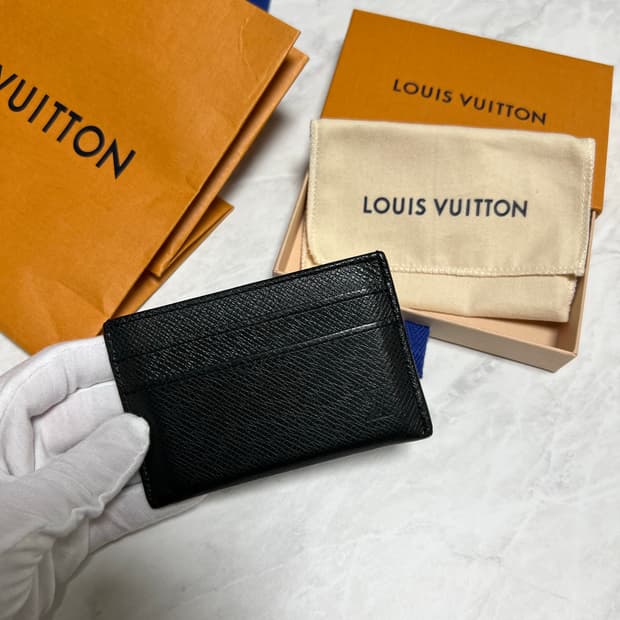 루이비통 타이가 카드지갑 M32730