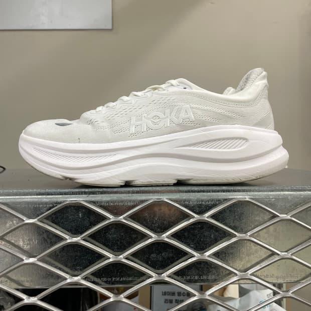 호카 본디8 화이트 270 (gr-4473)