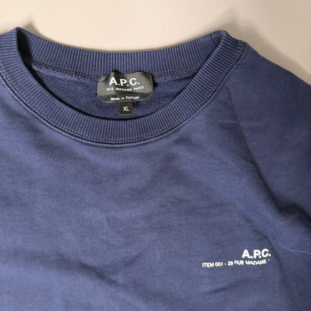 A.P.C. 네이비 맨투맨 XL