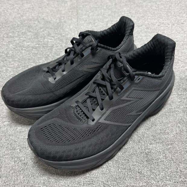 (285/2e)뉴발란스 1080 v14 올블랙 판매합니다