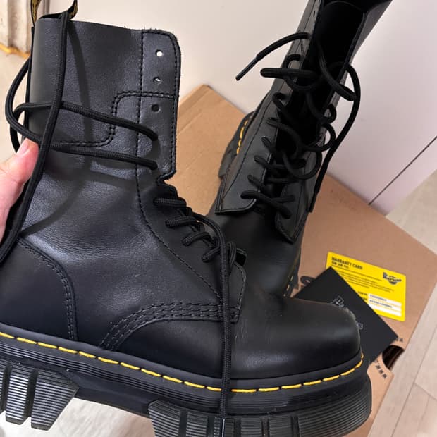 닥터마틴 오드릭 10i 부츠