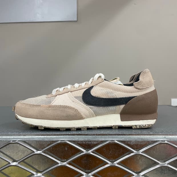 나이키 데이브레이크 타입 헴프 270