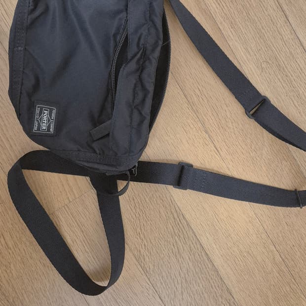 요시다포터 숄더백 블랙