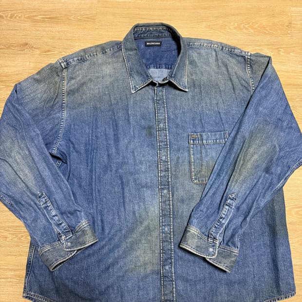 발렌시아가 오버핏 데님셔츠(44)