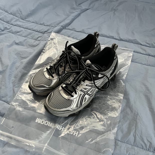 [270] Asics 젤 퀀텀 키네틱 미드 그레이 퓨어 실버