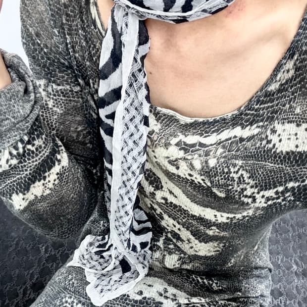 “Vintage” Zebra Pattern Short Scarf