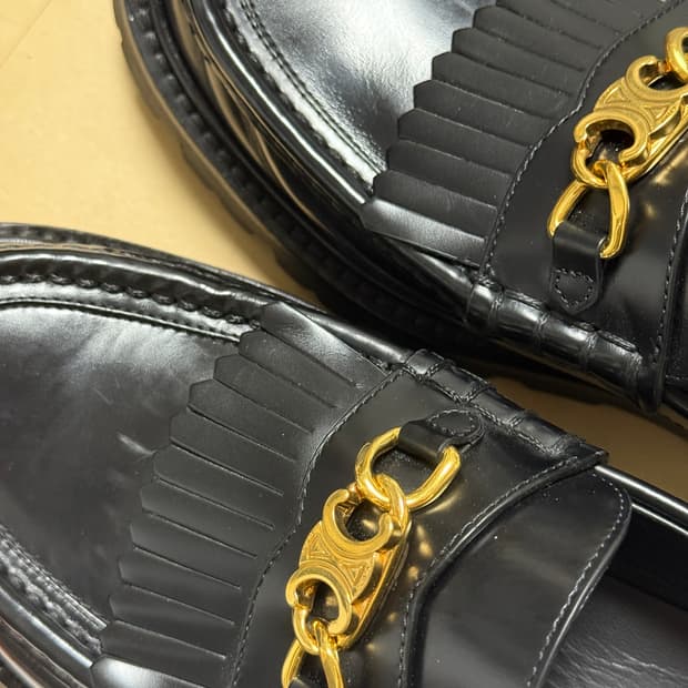 셀린느 마거릿 트리옹프 체인 로퍼 39(260)