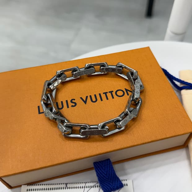 2025/08구매)루이비통 모노그램 체인팔찌 풀구성