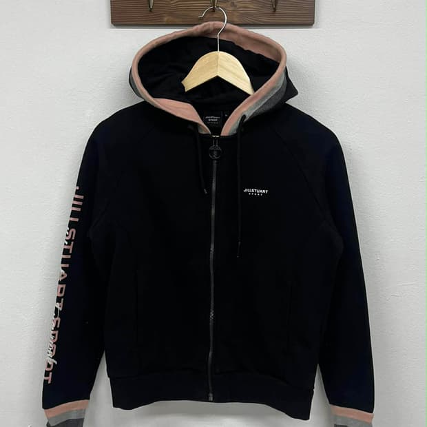 [85] 질스튜어트 블랙 여성 후드집업