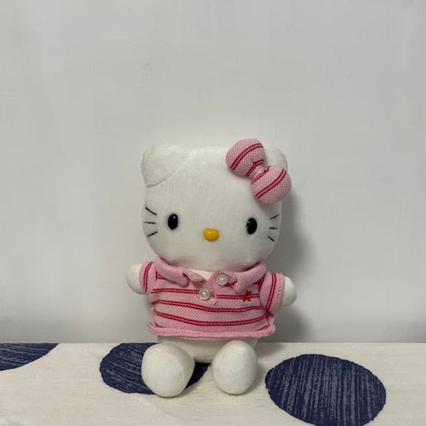 2002년 고전 산리오 카라티 키티 인형